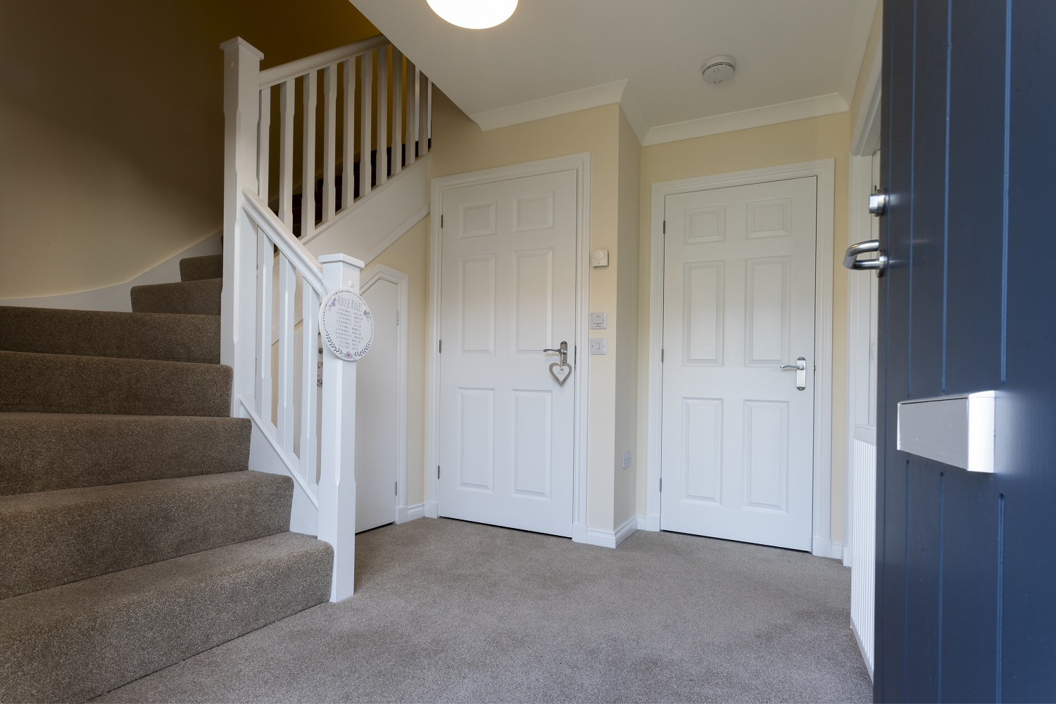 4-Cairnwell-front-door-open